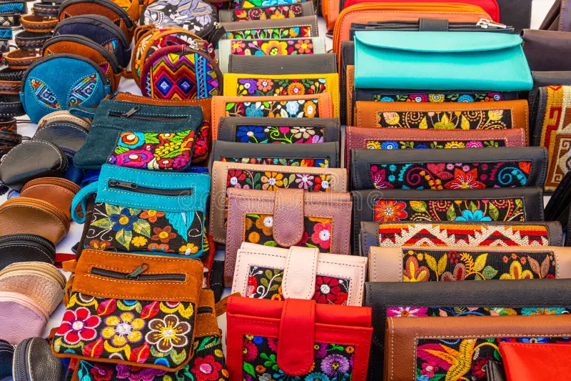 Muestra de cuero innovador Comuna 9