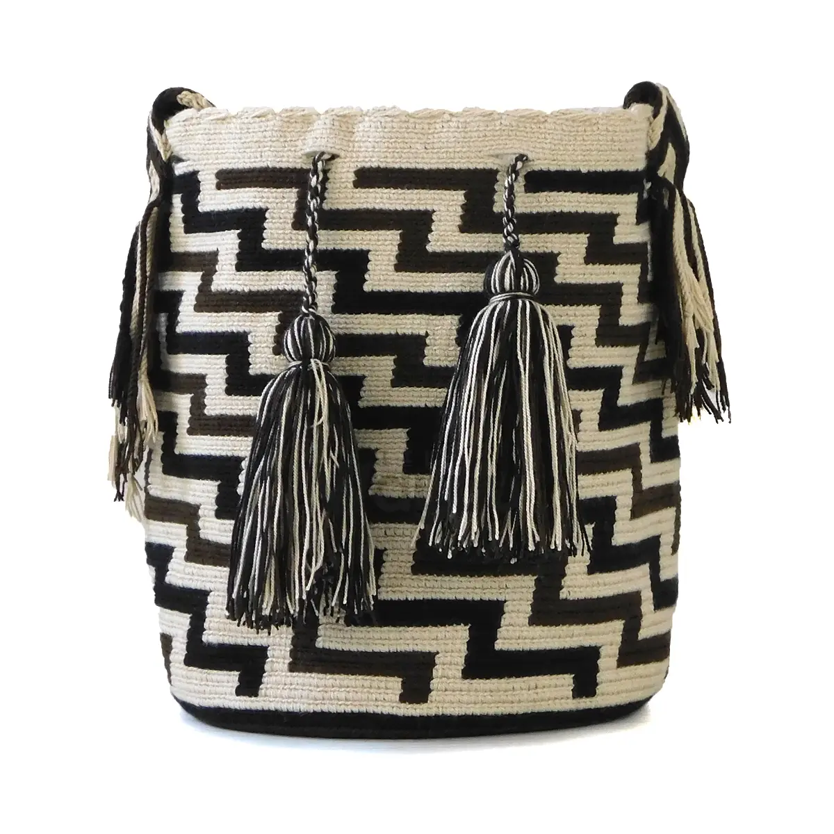 Muestra de tejidos tradicionales de la Comuna 9